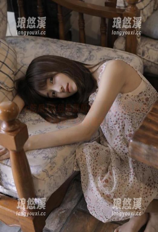 在线串联瓜事，17c吃瓜是你撩妹撩汉的新助手！