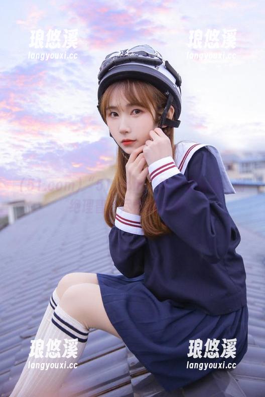 “51.com”视频里的瓜：谢绝理智，尽情溺水吧！