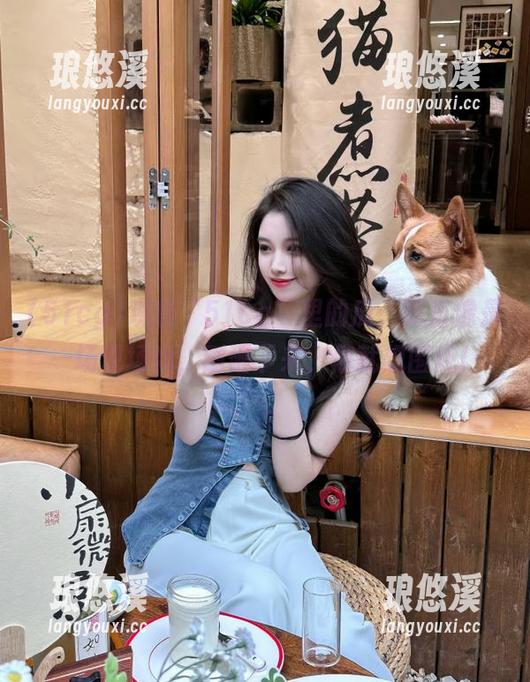 观看“51cg”里的瓜，简直像是一场现场戏，刚砸下来，你就想围观！