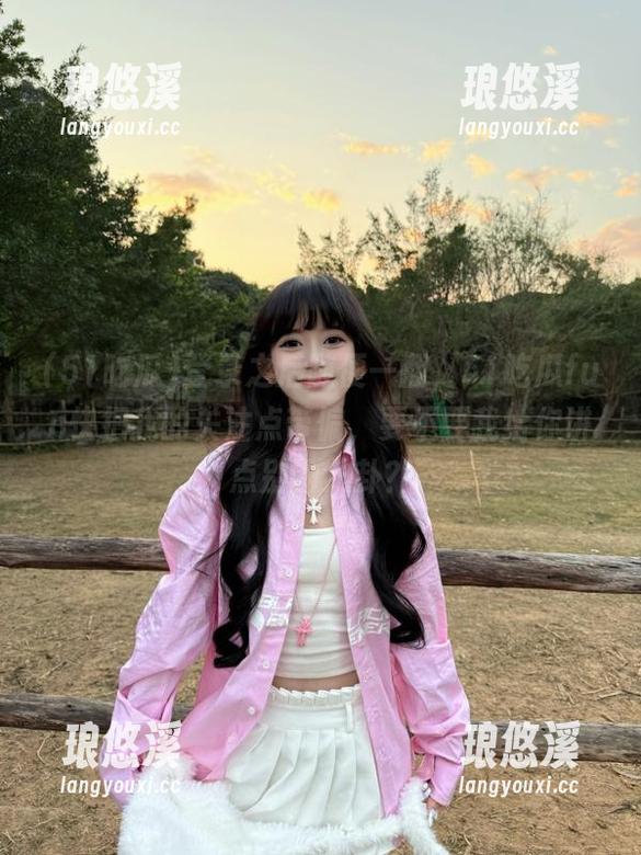 登录之后随便一翻，51吃瓜fun快把我的关注点带偏，要不要我给你讲点别的八卦？