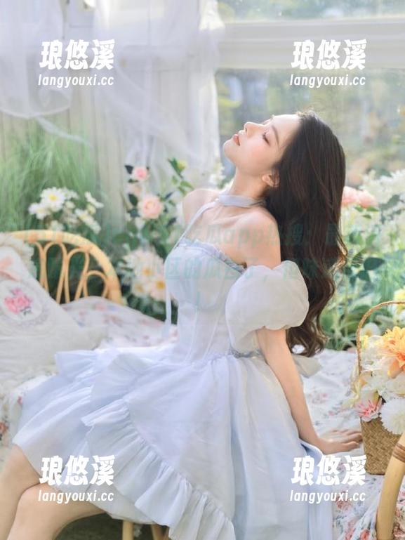 cgw51吃瓜app热搜：最新消息曝光，本地小区的瓜白了，但味道依旧！