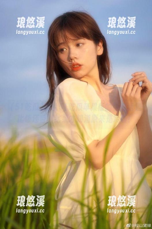听说51吃瓜苹果版的热门话题比饭还香，结果才知道原来是冷饭！