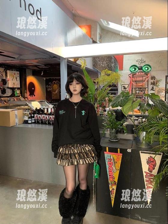 51吃瓜网 51吃瓜网黑料分享:谁说上山不是为了摘个桃,背后可是故事多多啊!