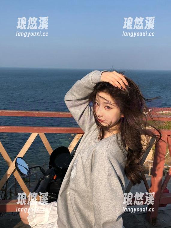 不小心滑到52cg首页，明明是要放松一下的，心里却开始小汹涌……