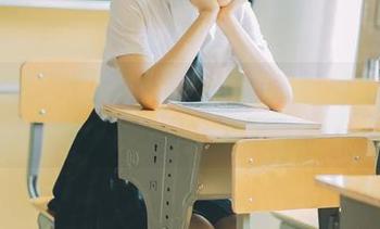 iOS只需轻轻一滑，52吃瓜网带你遨游八卦海洋！