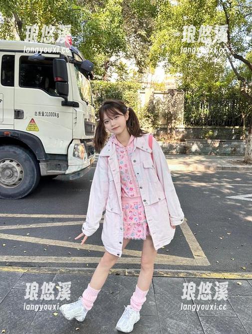 91吃瓜导航：今日瓜多到根本停不下来，快跟上节奏！