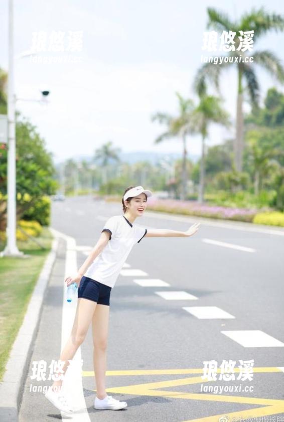 91吃瓜中心 91吃瓜中心:让每颗瓜都美味,永不迷路的口感大揭秘!