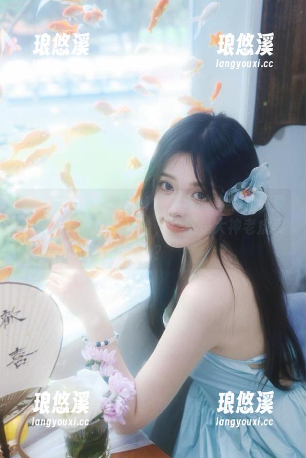 91吃瓜网 我在91吃瓜网的这个视频里找到了神秘的新体验,居然是大神老虎菜!?