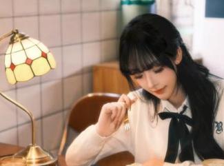 91在线吃瓜，线路走错的那一刻，她的眼神你看见了吗？
