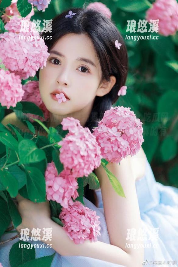 www.吃瓜网 最新更新!www.吃瓜网.fun里的八卦,让你直呼‘天哪,真的有人这么干!’