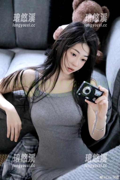 九色91吃瓜：资源简直像是翻书，翻开就停不下来了！