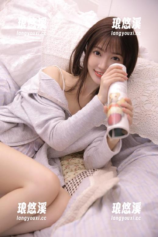 下载“五一吃瓜官网网页版”，感觉自己的人生都要变得多彩多姿了，哈哈