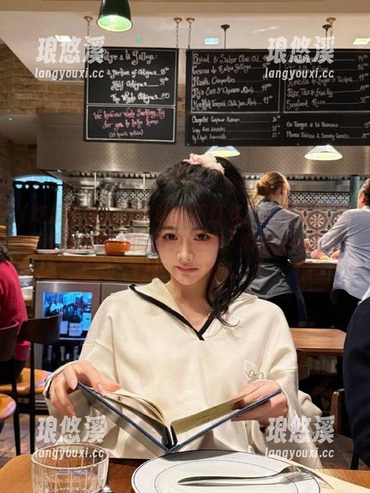 吃瓜不打烊 51吃瓜不打烊:用导航带你探索无底洞般的曝料视频,瞬间打破你的好奇心极限。