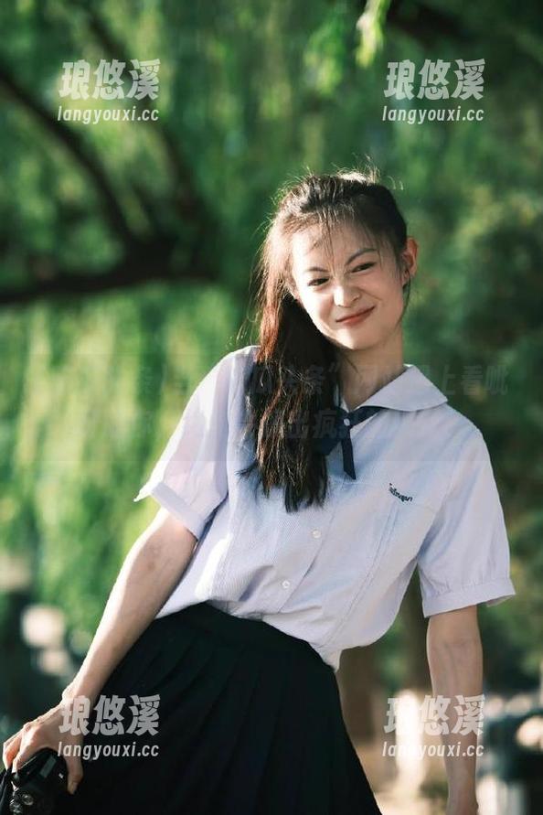 当“吃瓜头条”网站遇上看呲牙的你，绝对会擦出疯狂的火花！