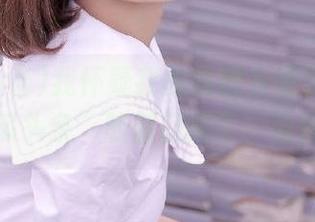 我怀疑我的收藏夹慢慢变成“吃瓜头条”的储藏库了，哈哈！
