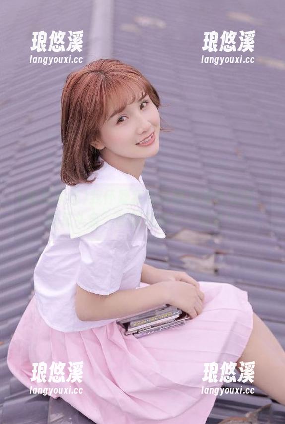 吃瓜头条 我怀疑我的收藏夹慢慢变成“吃瓜头条”的储藏库了,哈哈!