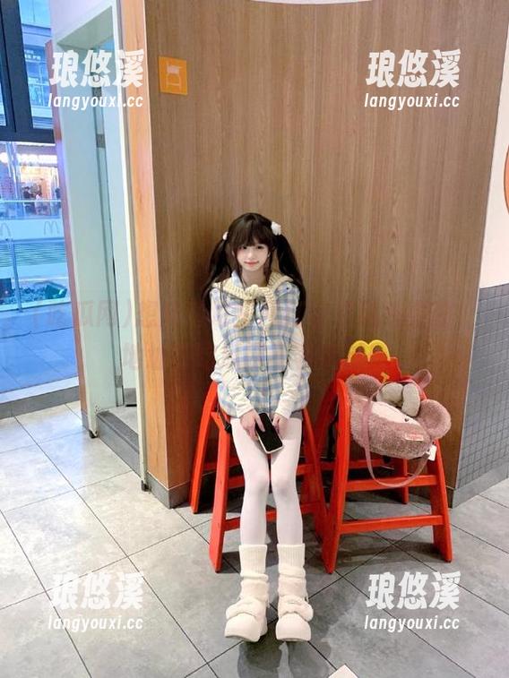 想知道哪些网红明星风头更劲，地址在吃瓜网不容错过！
