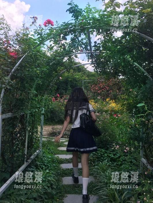 7吃瓜网站小剧场：今天又有什么瓜“一口气”刷到你的耳朵里了？