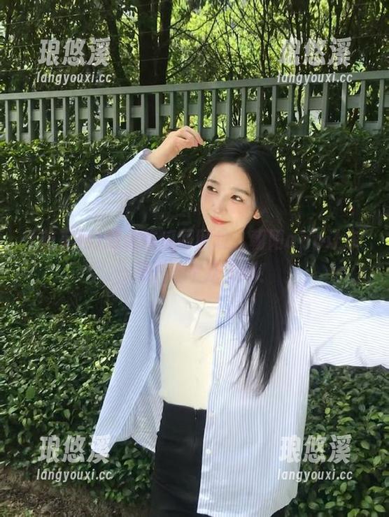 吃瓜网 拨动吃瓜网网址,朝阳app让你一天开心十次不够!