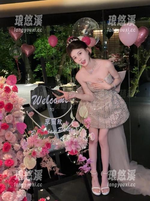 吃瓜网 谁说吃瓜网首页一点都不精彩?我简直没时间消化这些瓜!