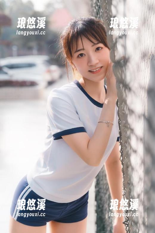 吃瓜网新更新，却让我对黑料的真实性产生了微妙的怀疑中...