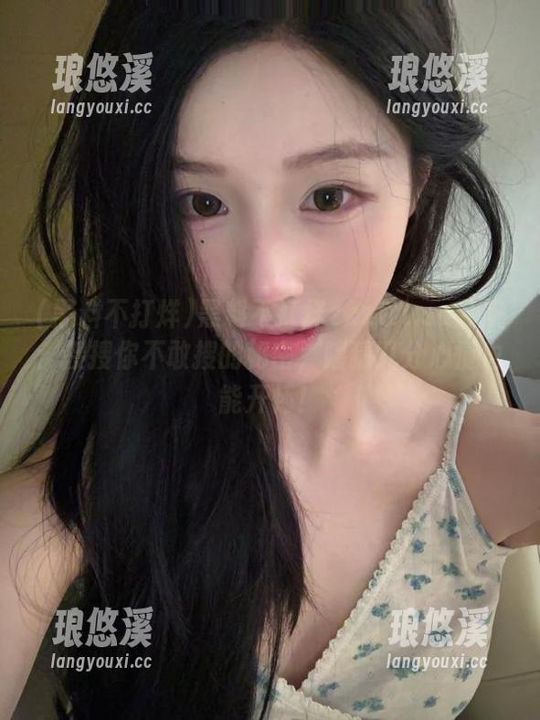 黑料不打烊zzzttt.su导航：搜搜你不敢搜的秘密，瞎猜几分心情也能开怀！