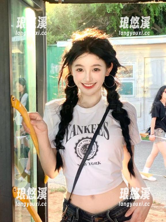 下载黑料吃瓜网页版，它不止是一款APP，更是心灵的“黑料咖啡”，又香又刺激！