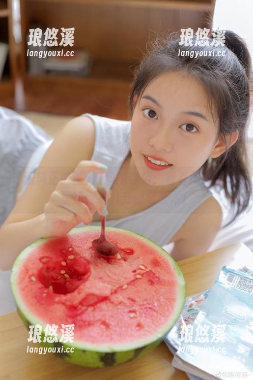 爆料新姿势：看看黑料正能量如何把八卦做成艺术！