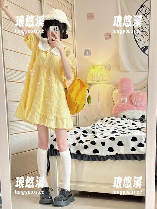黑料网官网的简单界面让我怀疑，这是不是亲友自制的！