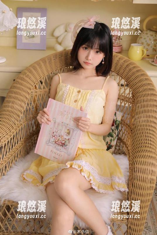 打开“黑料老司机”App，心里忍不住一阵叹息，这瓜也太大了点吧…
